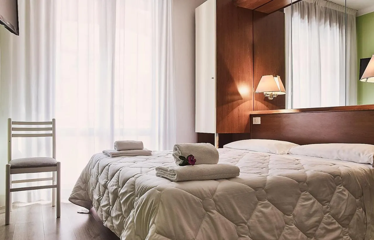 ***  Hotel Villa Roma カオルレ イタリア